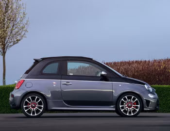 Abarth 595C Turismo [UK-spec] (312) '2016–pr.
