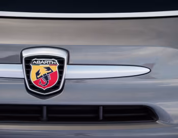 Abarth 595C Turismo [UK-spec] (312) '2016–pr.