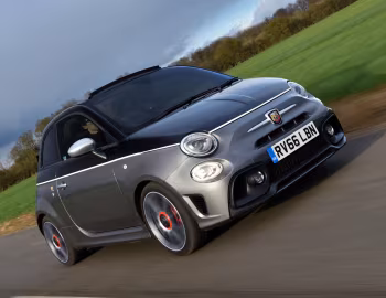 Abarth 595C Turismo [UK-spec] (312) '2016–pr.