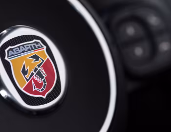 Abarth 595C Turismo [UK-spec] (312) '2016–pr.