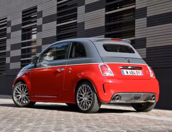 Abarth 595C Turismo '2012–16