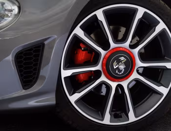 Abarth 595C Turismo [UK-spec] (312) '2016–pr.