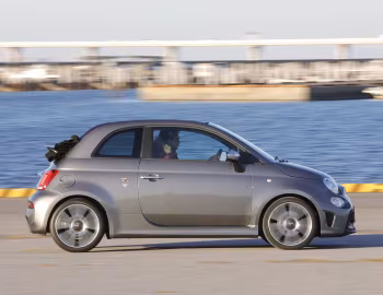 Abarth 595C Turismo [Japan] (312) '2017–pr.