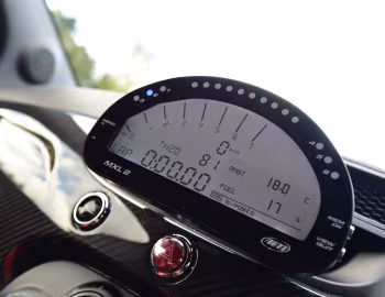 Комбінація приладів Abarth 695 biposto [UK-spec] (312) '2015–17