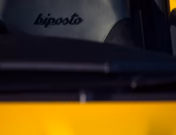 Interior Abarth 695 biposto Record [UK-spec] (312) '2015–16