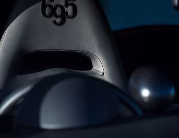 Interior Abarth 695 biposto Record [UK-spec] (312) '2015–16