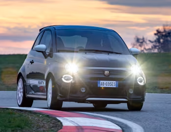 Abarth 695 esseesse (312) '2021–22