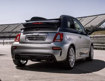 Abarth 695С "Rivale" [UK-spec] '2017–18