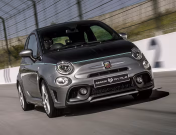 Abarth 695С "Rivale" [UK-spec] '2017–18