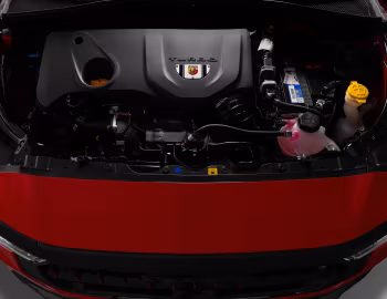 Sous la capuche 2026 Fastback Abarth (376) '2025–pr.