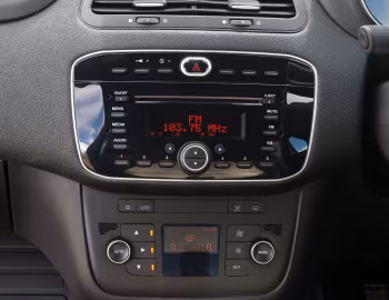 Painel frontal Abarth Punto Evo [UK-spec] (199) '2010–13