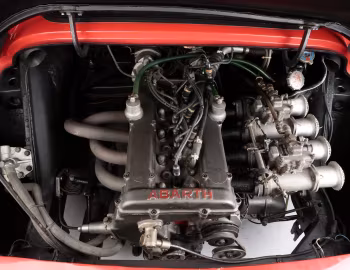 Sob o capô Simca Abarth 2000 GT '1964–68