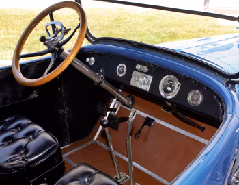 Interior Abbott-Detroit Model 6-44 Roadster '1917