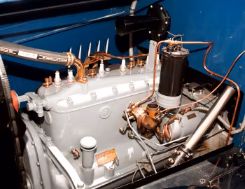 Under the hood Abbott-Detroit Model 6-44 Roadster '1917