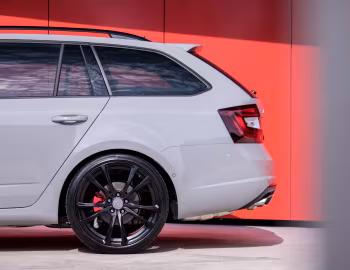ABT Škoda Octavia RS Combi (5E) '2017–20