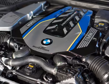 Под капотом AC Schnitzer BMW ACS8 5.0i Polizei "Tune it! Safe!" Concept (G15) '12.2020