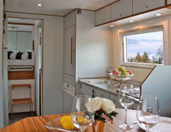 Interior Action Mobil Globecruiser 6500