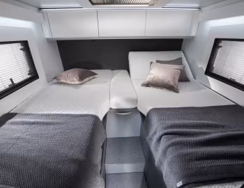 Інтэр'ер 2025–н.ч. Adria Compact Max SL '2024–н.ч.