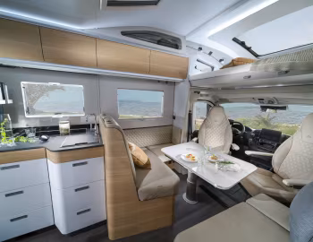 Interior 2023 Adria Coral XL Plus 650 SP '2022–23
