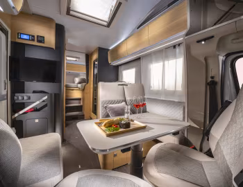 Інтер'єр 2023 Adria Coral XL Axess 660 SL '2022–23