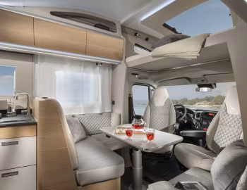 Інтер'єр 2023 Adria Coral XL Axess 660 SL '2022–23