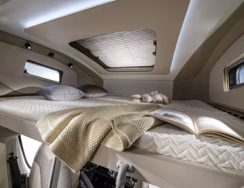 Інтер'єр 2023 Adria Coral XL Axess 660 SL '2022–23