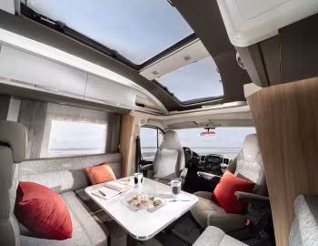 Intérieur 2019–24 Adria Coral Supreme 670 SL '2018–24