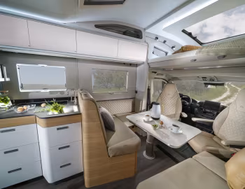Interior 2023 Adria Coral XL Plus 650 SP '2022–23