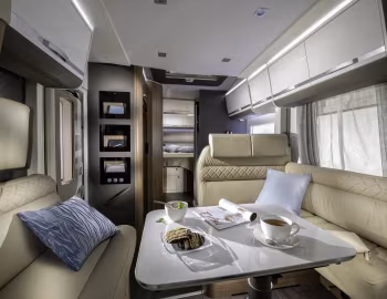 Interior 2019 Adria Matrix Plus 670 SC '2018–19