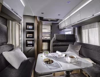 Interior 2019 Adria Matrix Plus 670 SC '2018–19