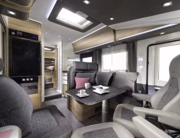 Intérieur 2017–18 Adria Sonic Plus I 700 '2016–18