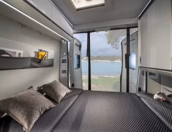 Інтэр'ер 2023 Adria Twin Supreme 600 SX '2022–23