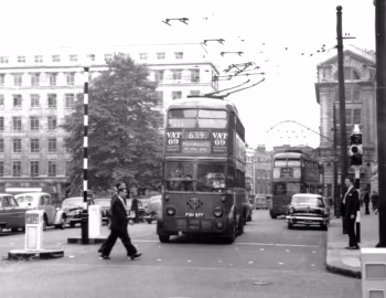 AEC 664T BRC&W [UK-spec] (H40/30R) '1939