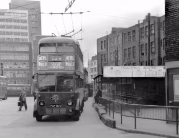 AEC 664T BRC&W [UK-spec] (H40/30R) '1939