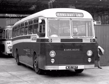 AEC Reliance MU3RV Beadle [UK-spec] (DP37F) '1957