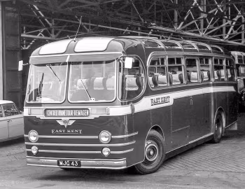 AEC Reliance MU3RV Beadle [UK-spec] (C32C) '1957
