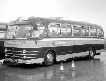 AEC Reliance MU3RV Beadle [UK-spec] (C32C) '1957
