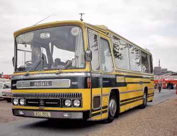 AEC Reliance 6U3ZR Caetano Lisboa II [UK-spec] (C30F) '1972