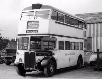 AEC Regent lll RT Cravens (H30/26R) '1949