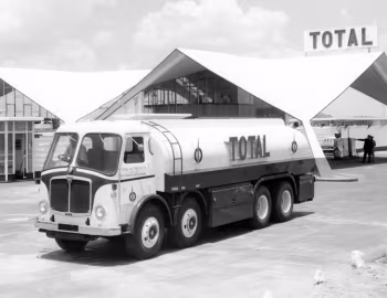 AEC Mammoth Major 8 MkV Tanker (G8RA) '1959–66
