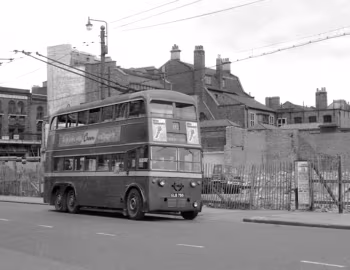 AEC 664T Metro-Cammell [UK-spec] (H40/32R) '07.1942–03.1943