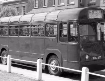 AEC Regal IV 9821LT Metro-Cammell [UK-spec] (B35F) '1951