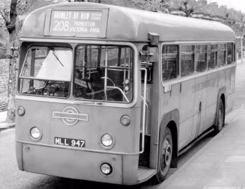 AEC Regal IV 9821LT Metro-Cammell [UK-spec] (B39F) '1952