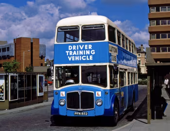 AEC Regent V 2LD3RA Park Royal [UK-spec] (FH40/32F) '1959