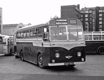 AEC Reliance MU3RV Strachans [UK-spec] (C41C) '1954–55