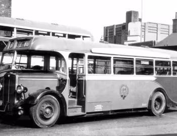 AEC Regal (0662) Weymann [UK-spec] (DP35F) '1938–39