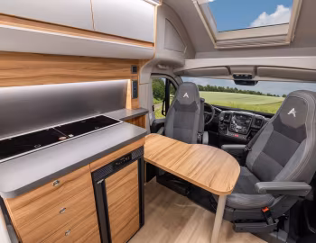 Інтер'єр Peugeot Boxer Affinity Duo '2022