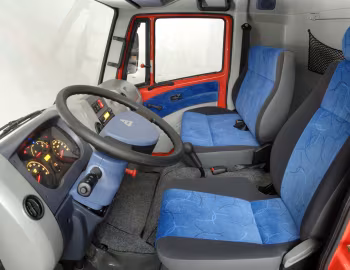 Interior Agrale 13000 4×2 '03.2007–10.2011