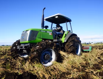 Agrale BX 6110 Plataformado '2004–pr.