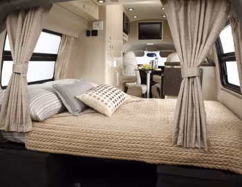 Interior 2011–12 Airstream Avenue '2010–12